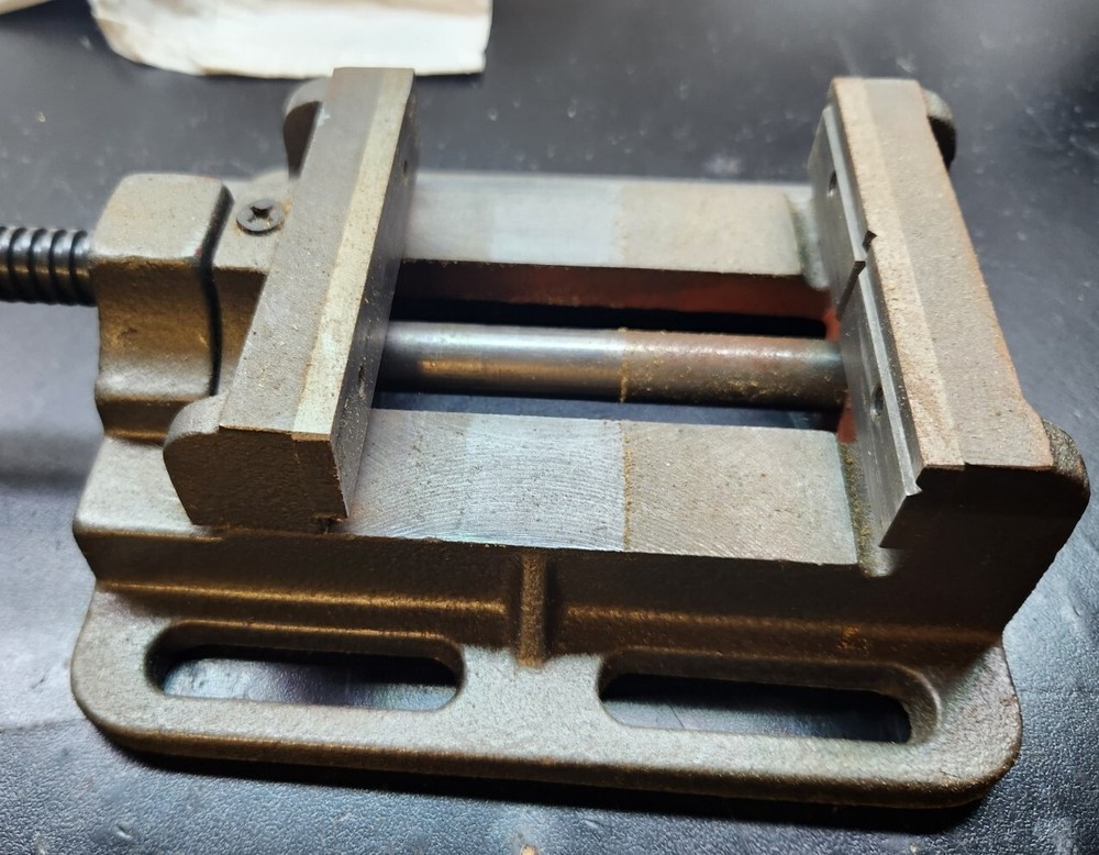 Milling / Grinding Machine 4” Vise