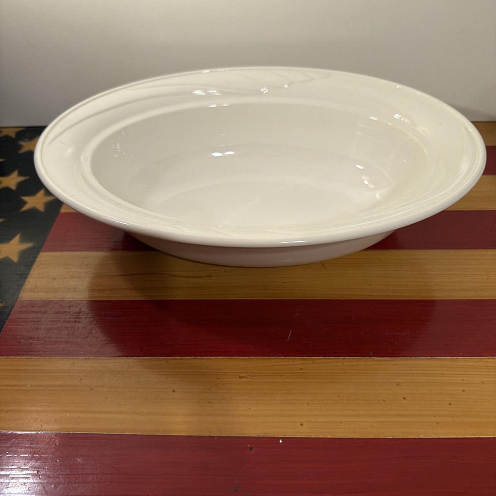 Corning Oval Serving Casserole