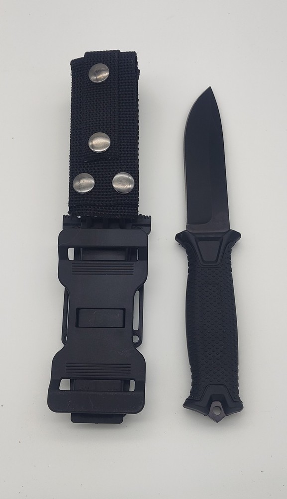 Tactical Knife 5" Fixed Blade... Vertical And Horizontal Belt Sheath