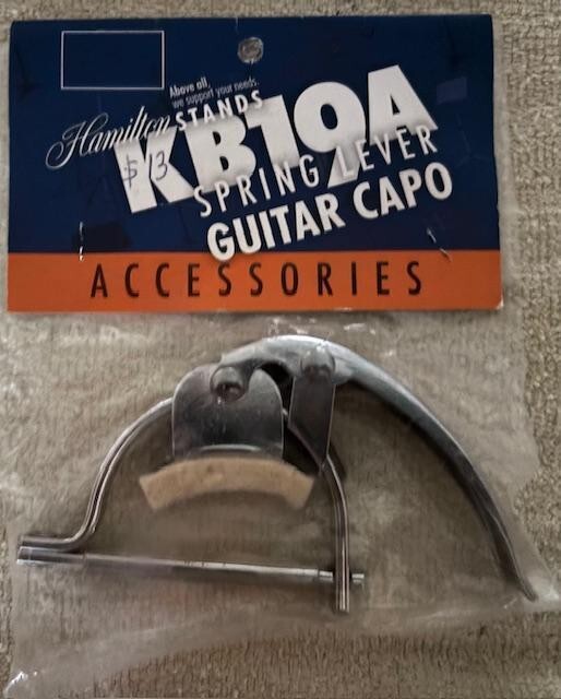Hamilton - Spring Lever Guitar Capo, KB19A