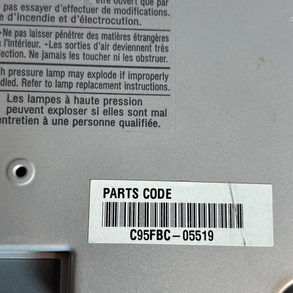 Casio XJ-S33 DLP Data Projector -Not Tested