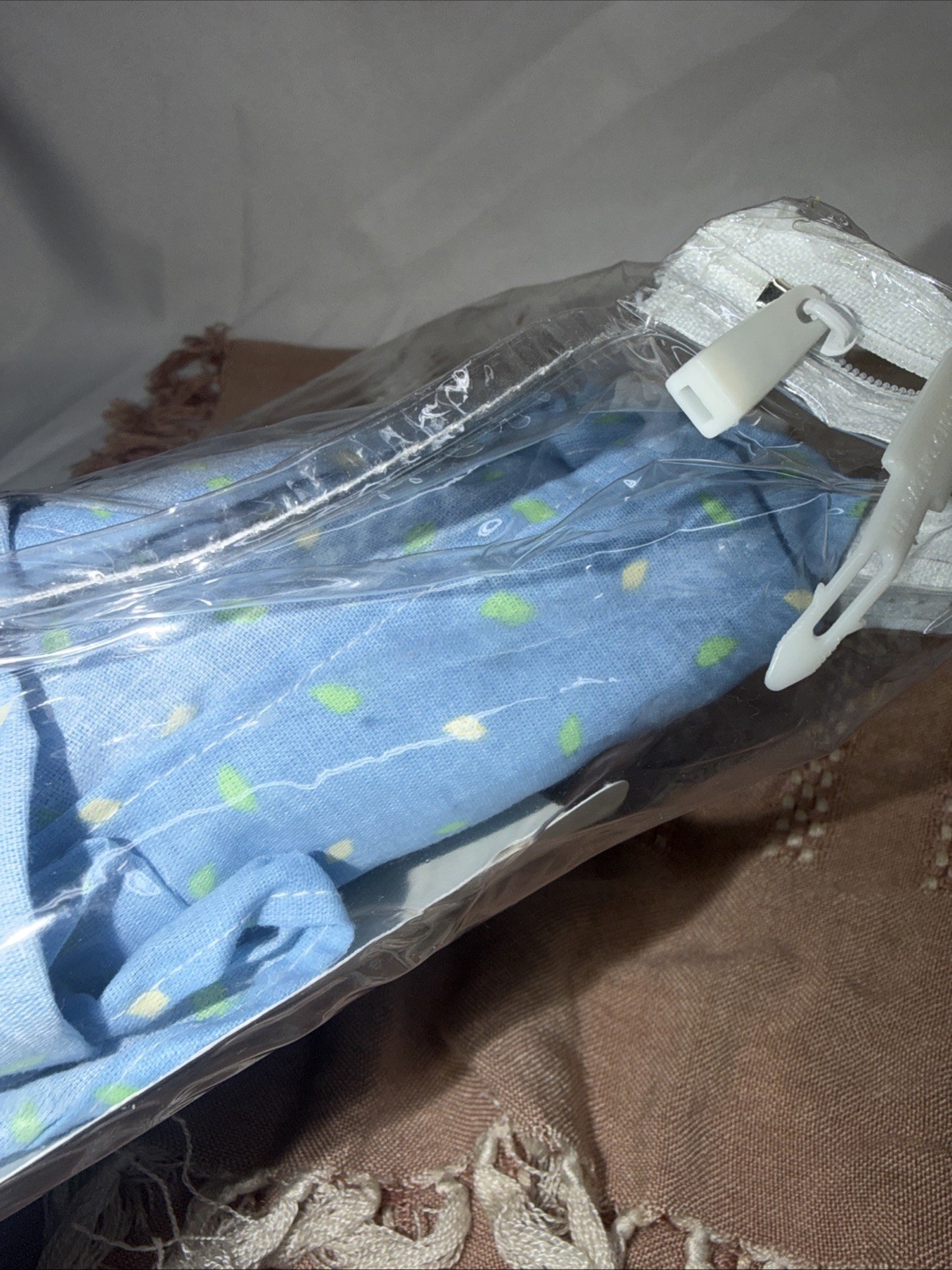 New Baby Looney Tunes PLAYDAY Crib Skirt Vintage