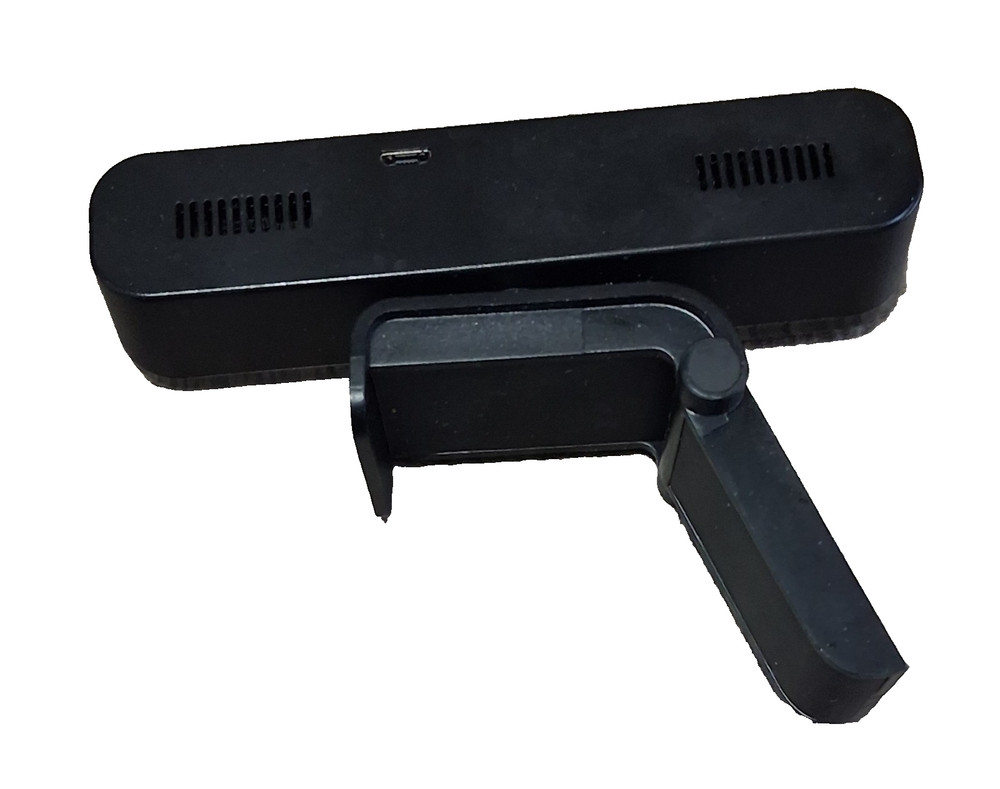 Basic Webcam w/ Adjustable Swivel Base & USB Power Cord