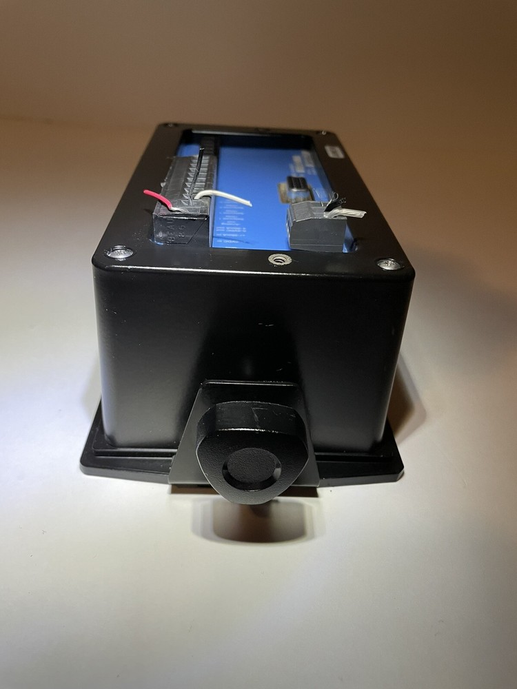 MILLIPORE LR300 MODEL1100