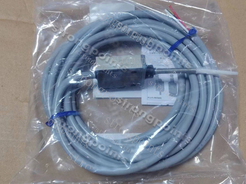 1PCS New For OMRON D4C-1350 Limit switch