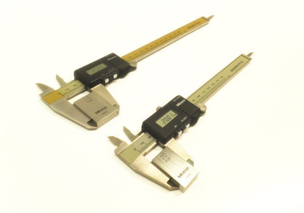 Mitutoyo Digimatic Caliper CD-15 CD-20 Measuring Range 150mm 200mm 2set