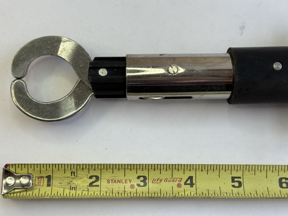 Berkley Fish Lip Grip Grabber Tool