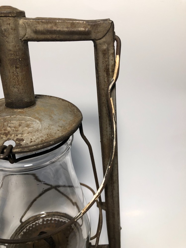 Antique Dietz Victor Lantern With Globe