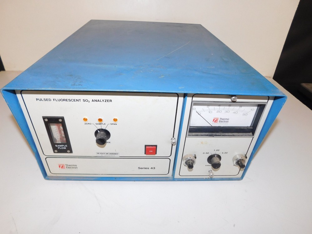THERMO ENVIRONMENTAL MODEL 43 PULSED FLUORESCENT SO2 ANALYZER (LXJ19)