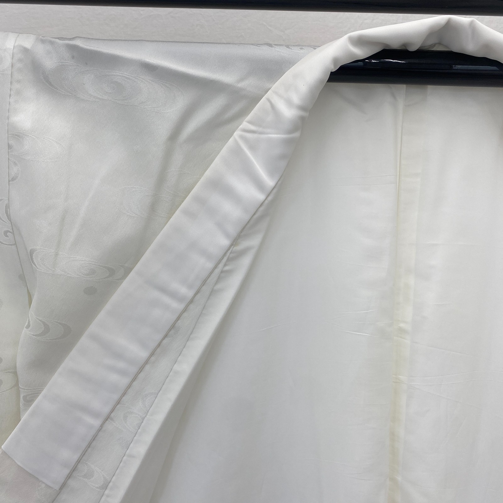 Japanese Vintage Kimono Juban Polyester White Traditional Authentic Length 53 in