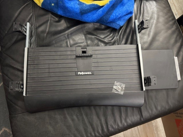 Fellowes Under Desk Sliding Keyboard & Mouse Drawer