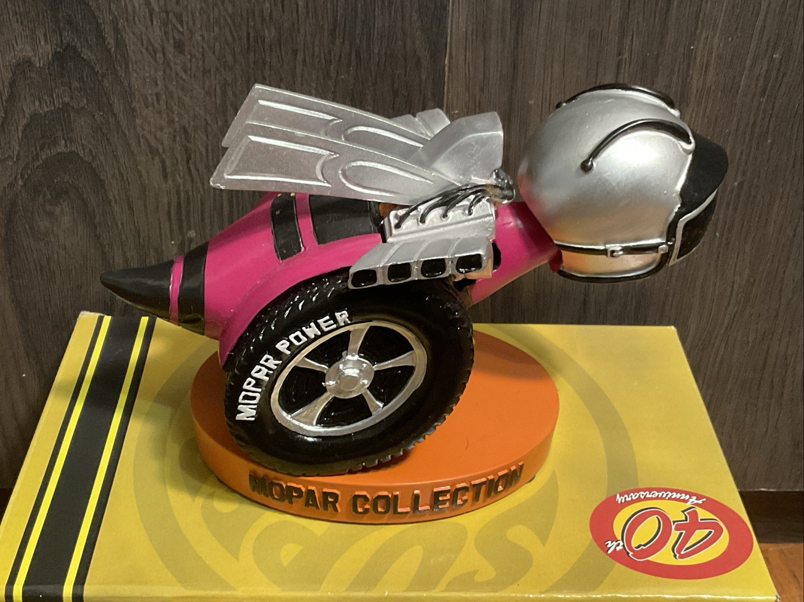 New Dodge Super Bee Bobblehead Panther Pink Bent Rod Garage Shaker Mopar