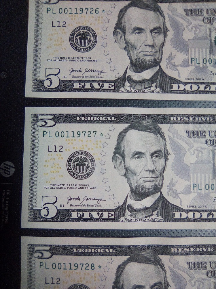 Rare 3 Consecutive Uncirculated $5 Star Notes