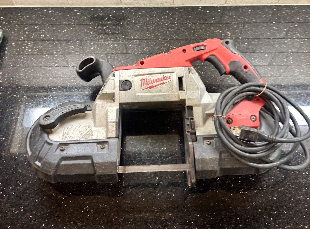 Milwaukee Tools 6232-20 Deep Cut Variable Speed Band Saw