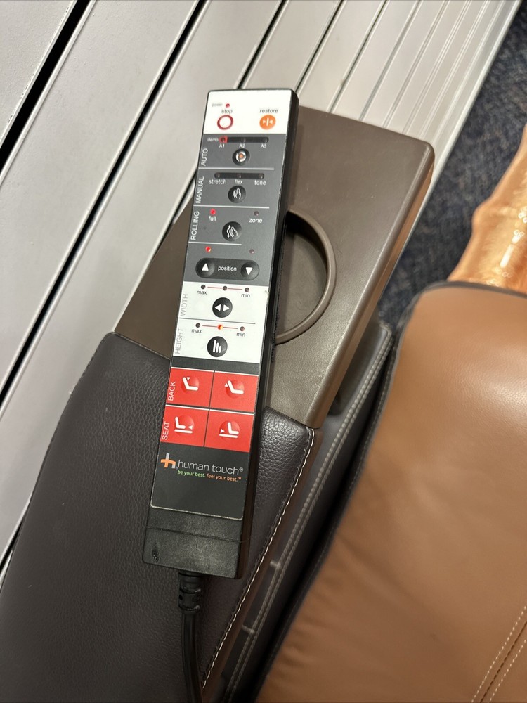 human touch massage chair With A Tab