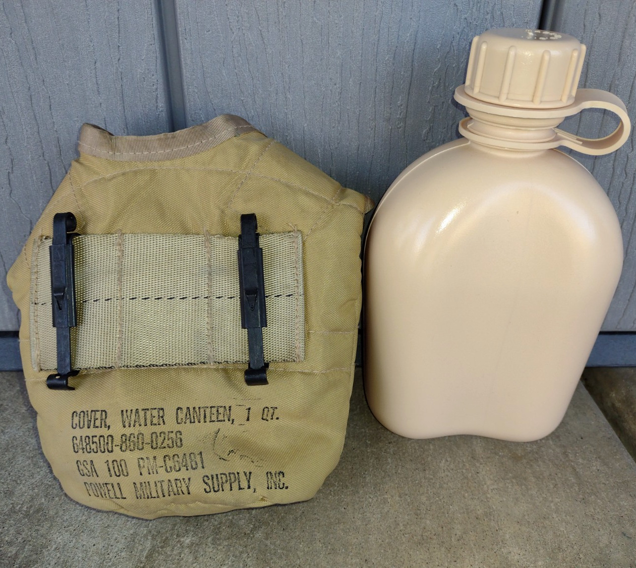 (1) USGI CANTEEN 1QT w/ ALICE CANTEEN COVER DESERT TAN w/ ALICE CLIPS