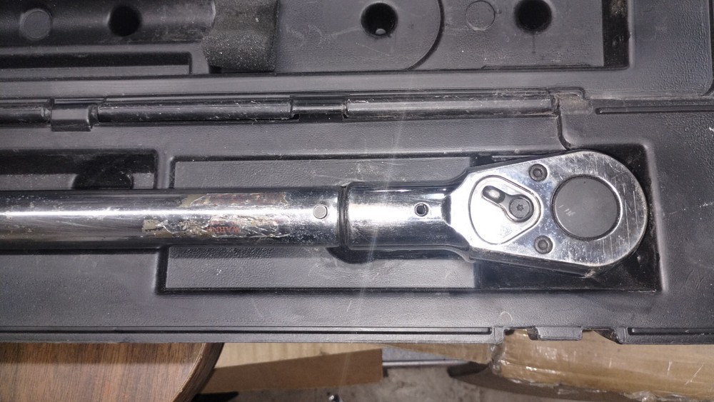 Wright Tool 6448 3/4" Drive Micro-Adjustable Torque Wrench 100-600 Ft-Lb Torque