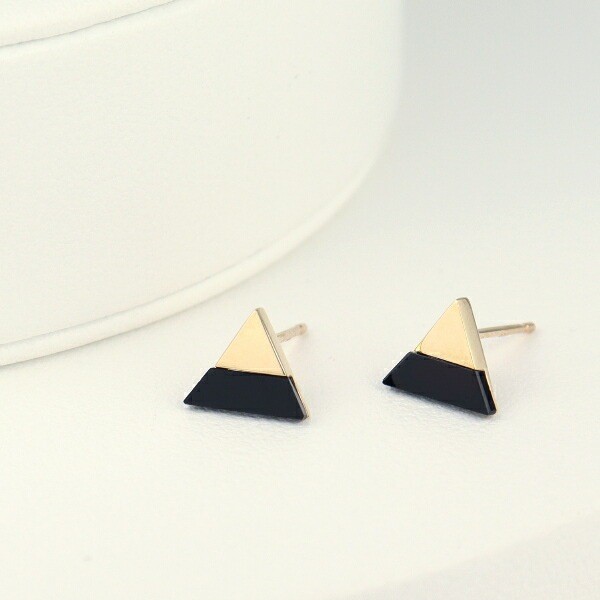 K10 Gold Triangle Onyx Stud Earrings (Pair)