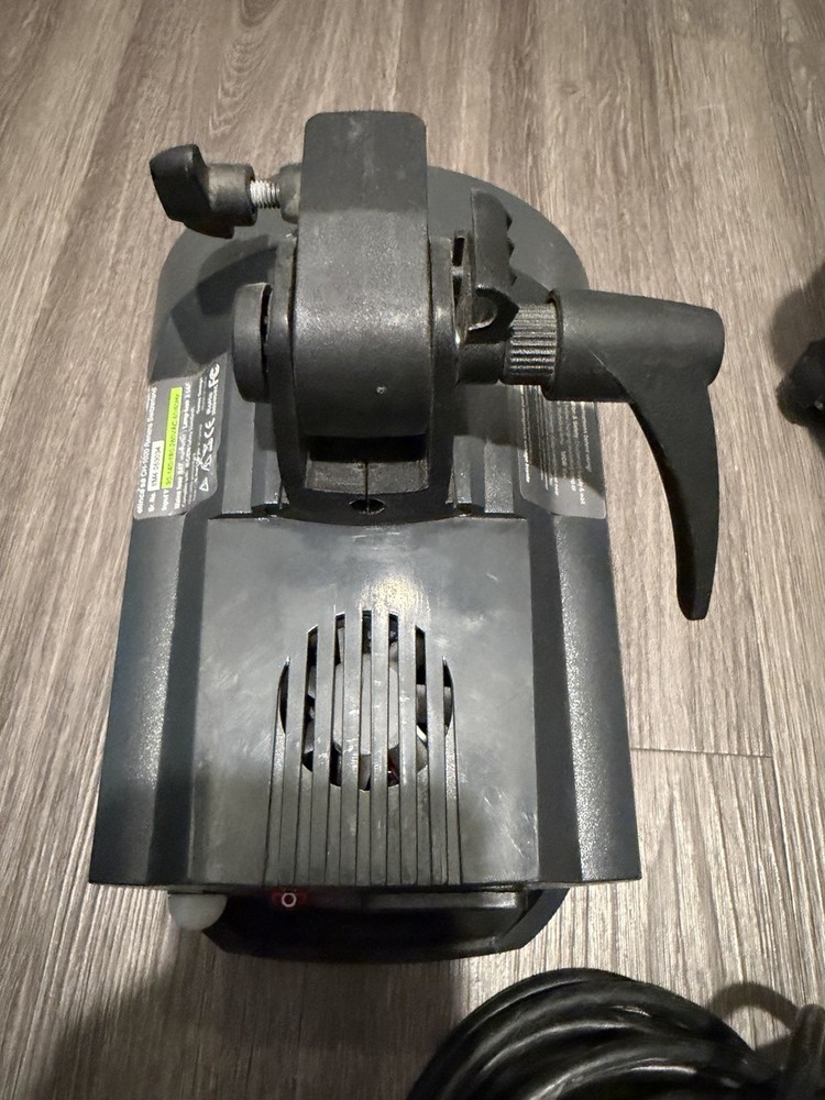 TESTED - Elinchrom D-Lite 4 it Bundle - 2 Light Units