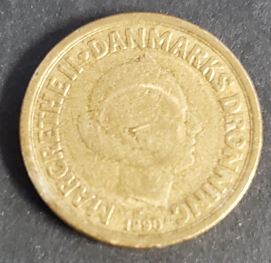 Denmark, nice 1990 10 Kr coin