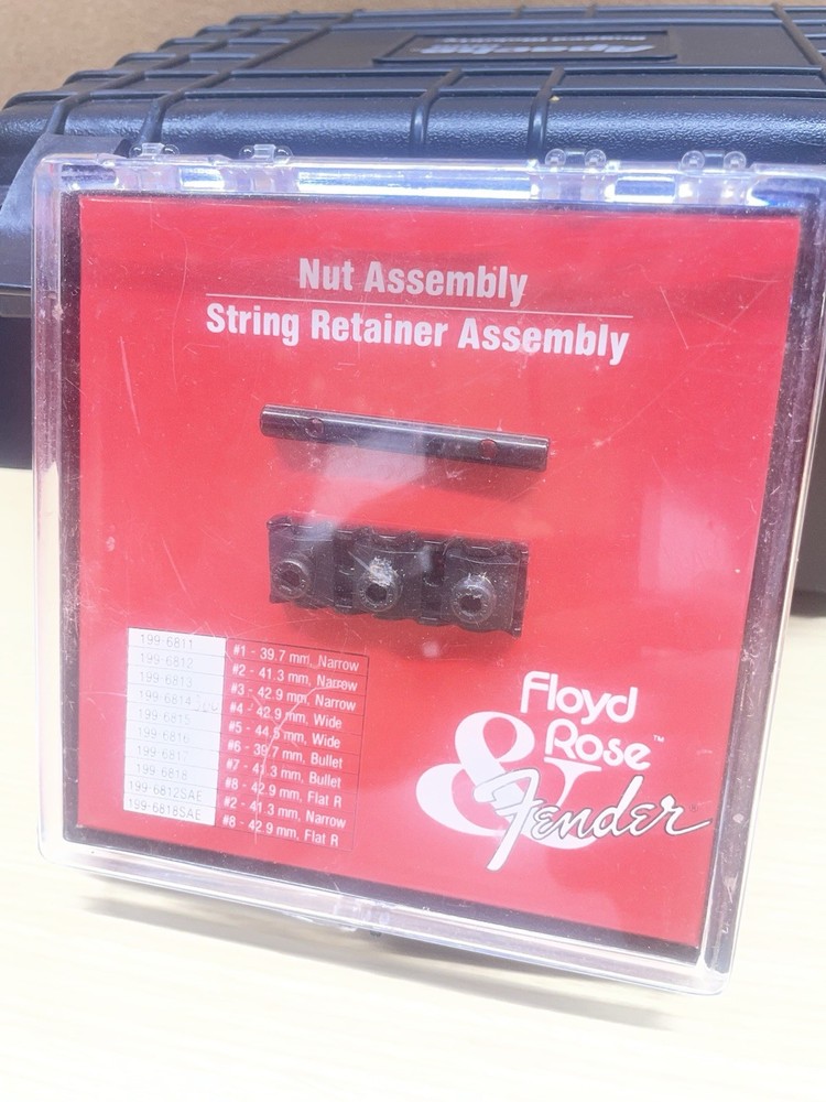 Fender Licensed Floyd Rose Nut and Retainer Assembly