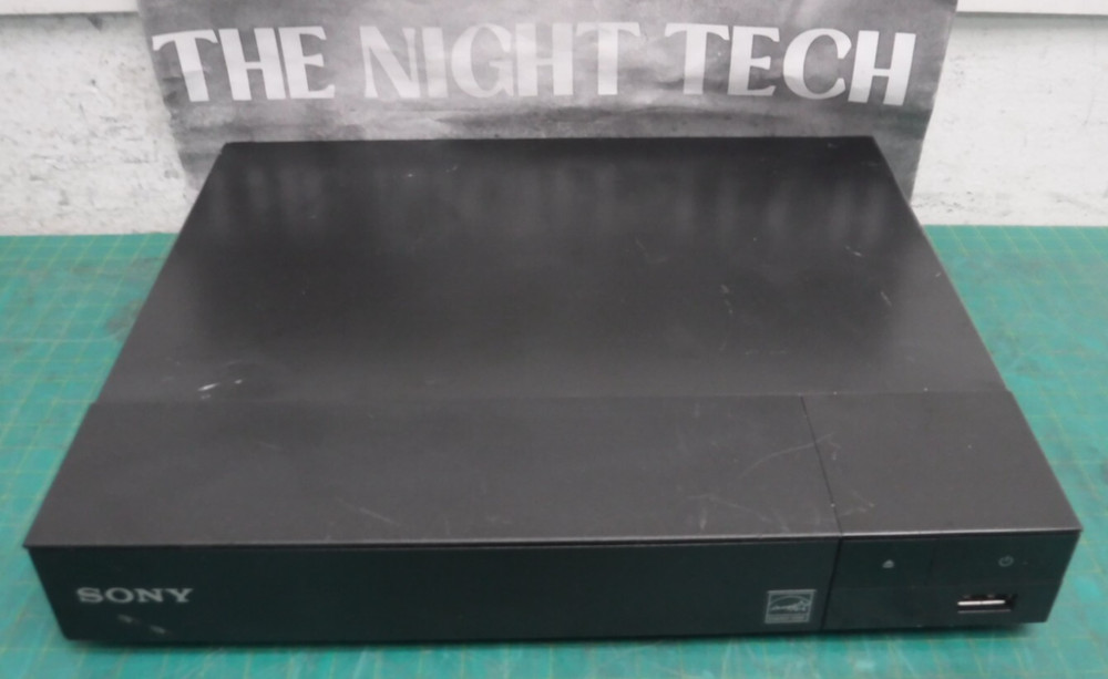 Sony BDP-S1700 Streaming Blu-ray Disc / DVD Player