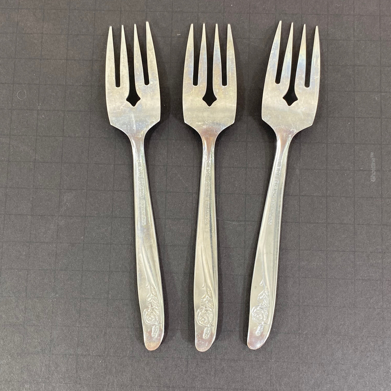 Oneida Custom Stainless ROSEANNE Flatware Set of 3 Salad Forks 6 1/4"