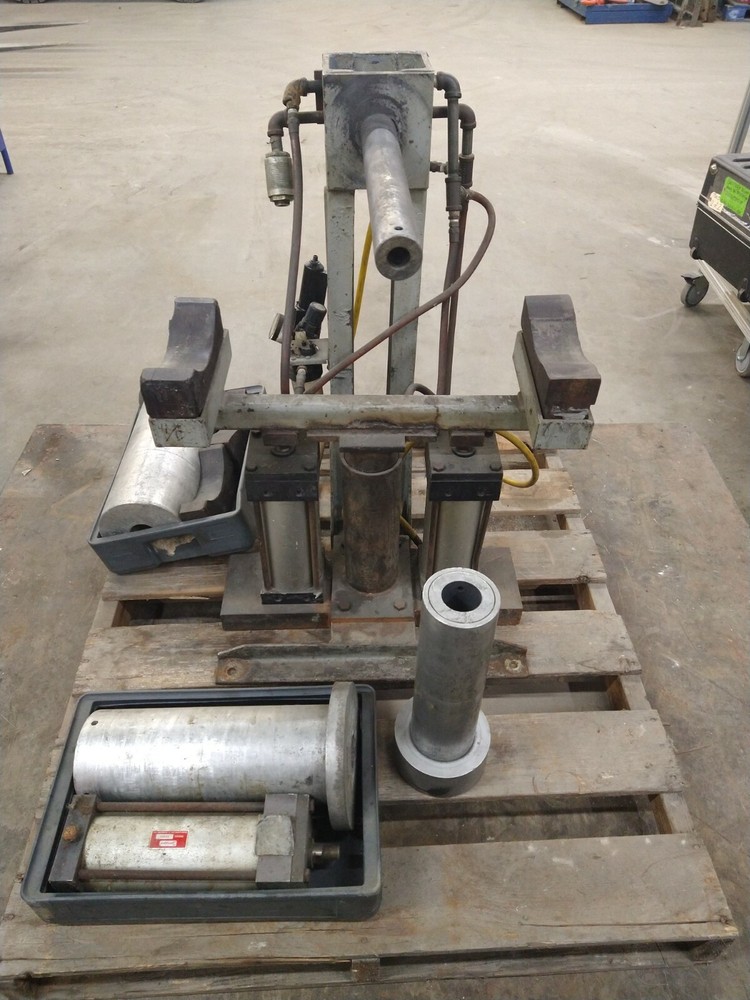 PNEUMATIC TUBE BENDING MACHINE