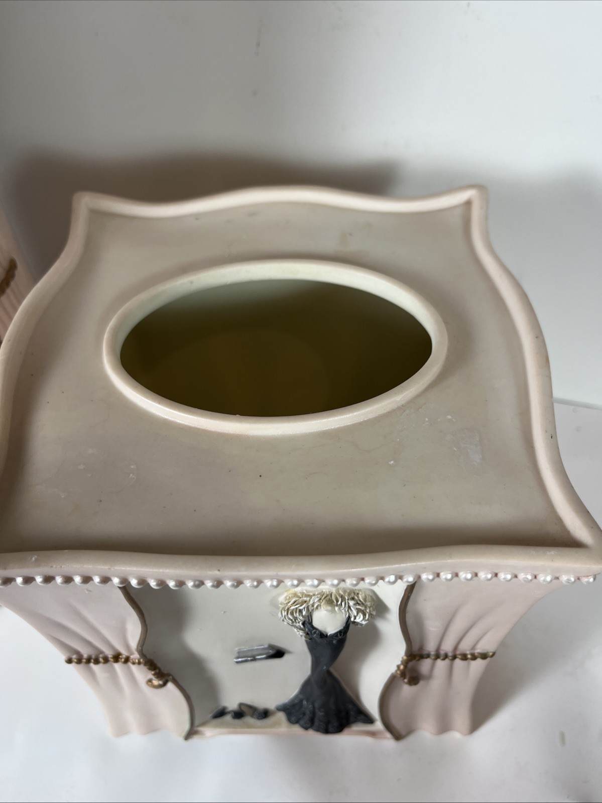 Vintage Accessories Dress To Thrill BedBath&Beyond Rare Tissue Box & Trash Can