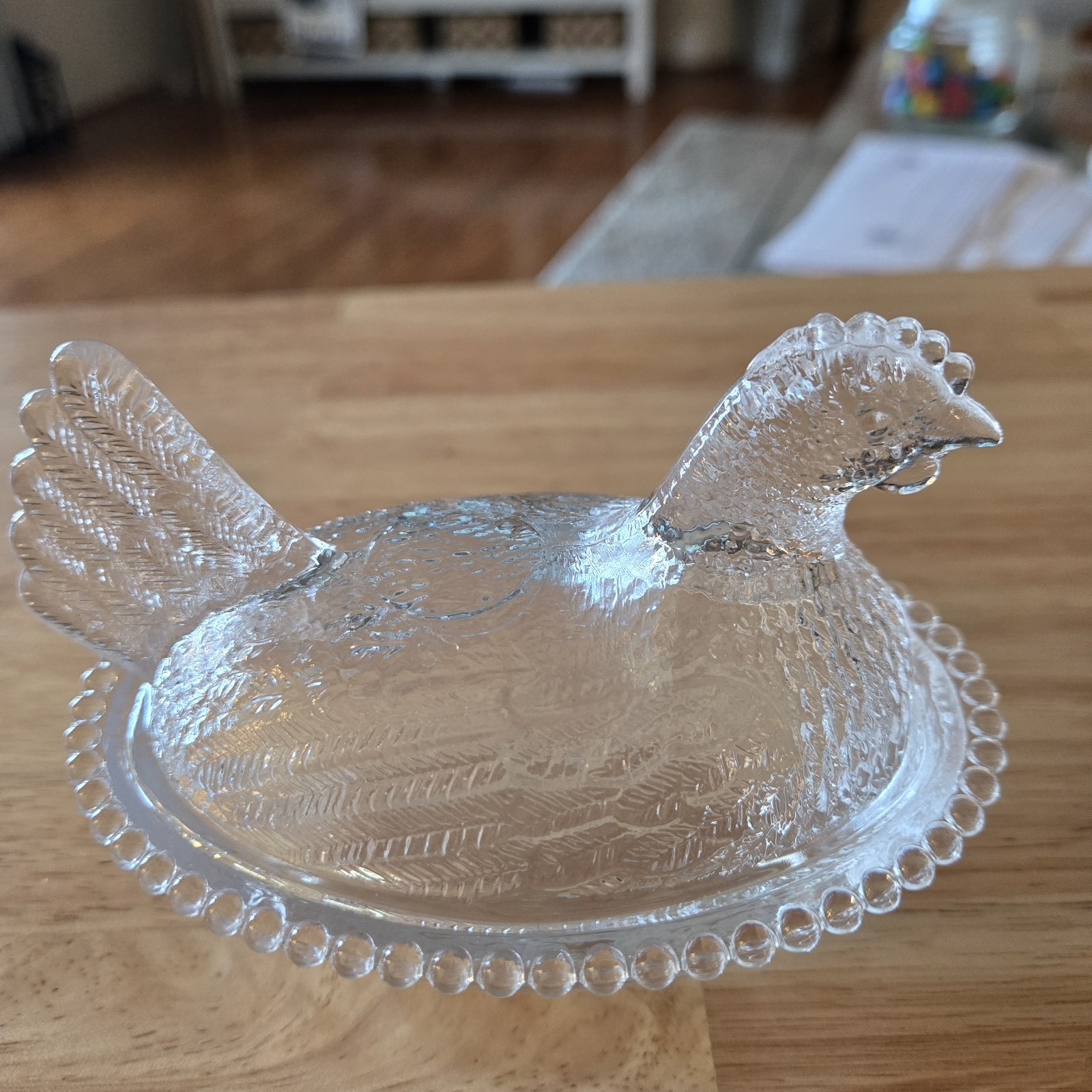 Beautiful Clear Glass Hen on a Nest Measures 5.5 Inches Long
