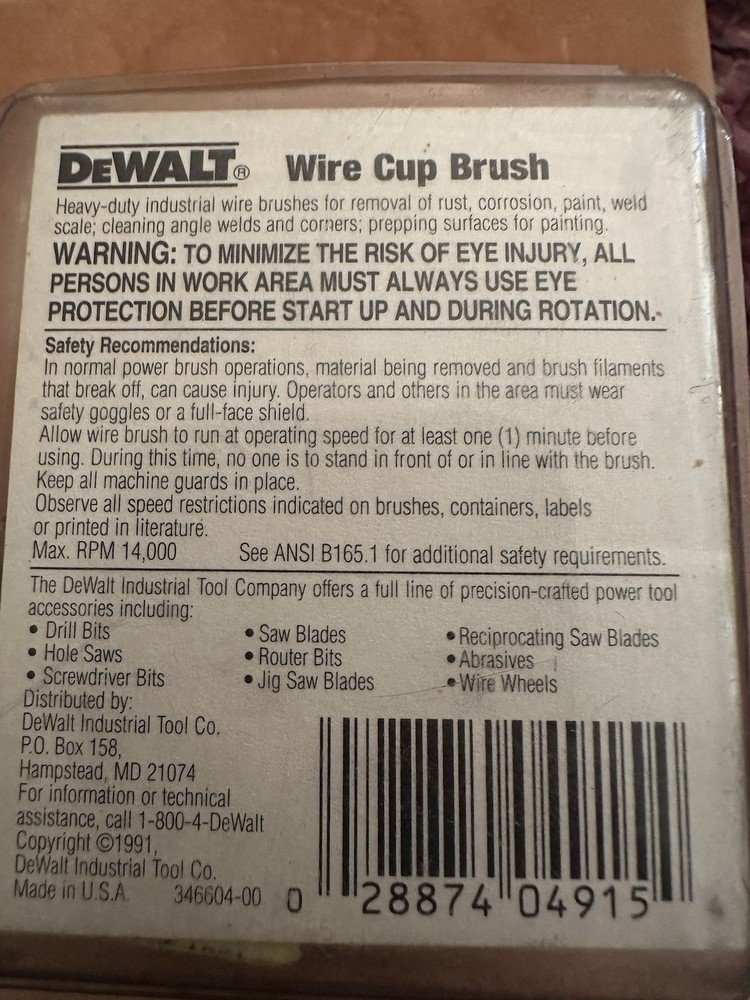 DeWALT Wire Cup Brush 3" Knotted