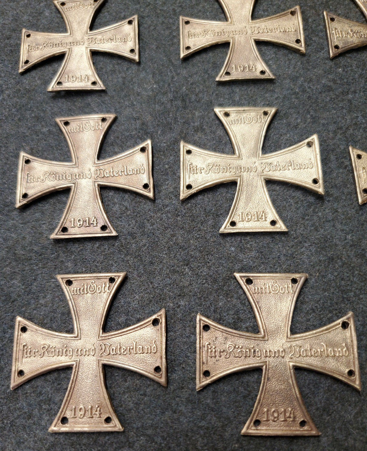 WWI German/Prussian Landsturm cross Cap Badge