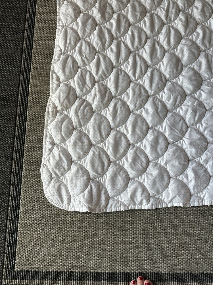 The Peanut Shell Crib/Toddler Bed Set