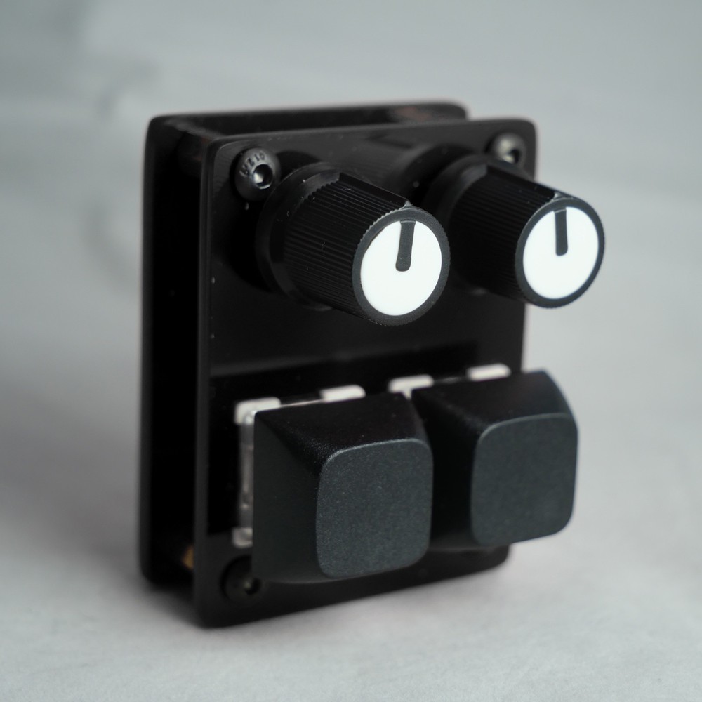 madMidiMini Compact Midi Controller with 2 Note Buttons 2 Potentiometers and LED