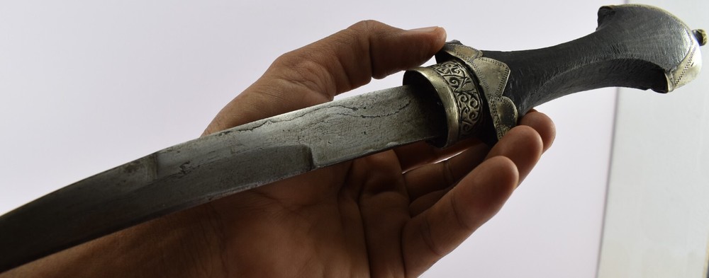 Antique Oriental Dagger Engraved With Flowers