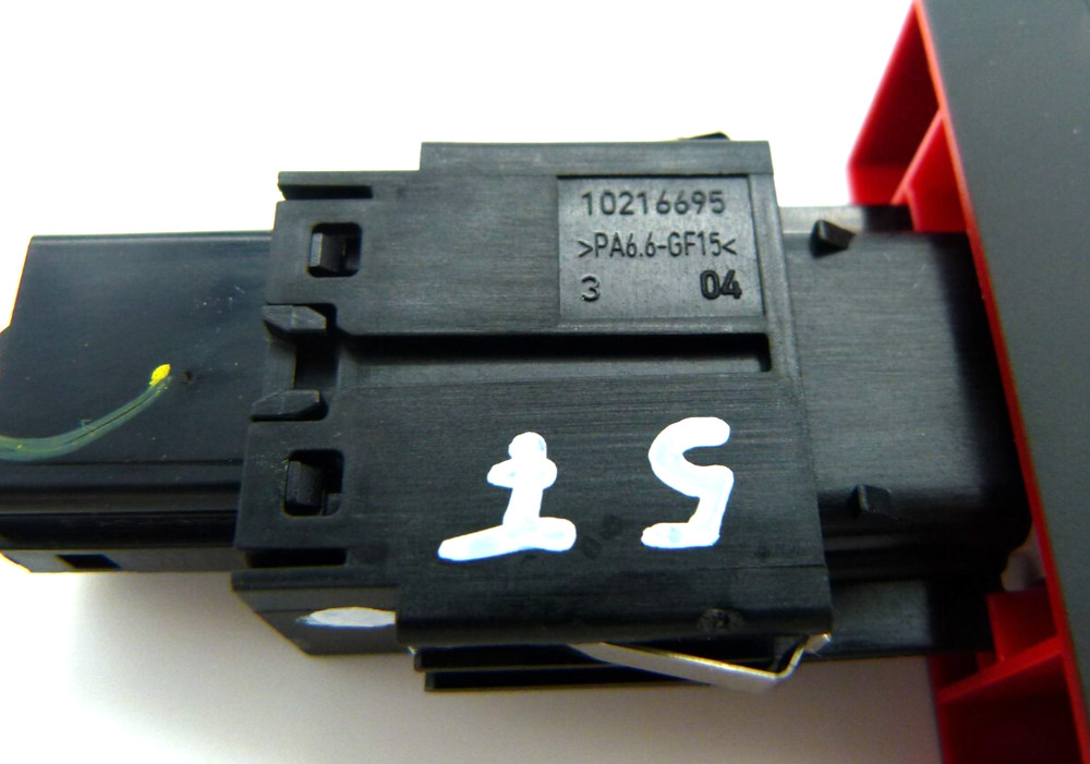 Seat Leon Cupra 5F Button Front Hazard Warning Switch 5F0953235