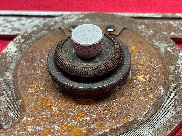 Starrett 359 Precision Universal Bevel Vernier Protractor - RUSTY