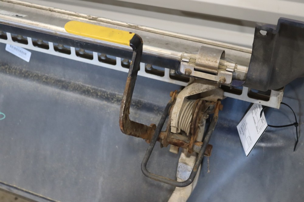 2008-2017 FREIGHTLINER CASCADIA 125 LEFT FORWARD FAIRING STEP FRAME PANEL OEM