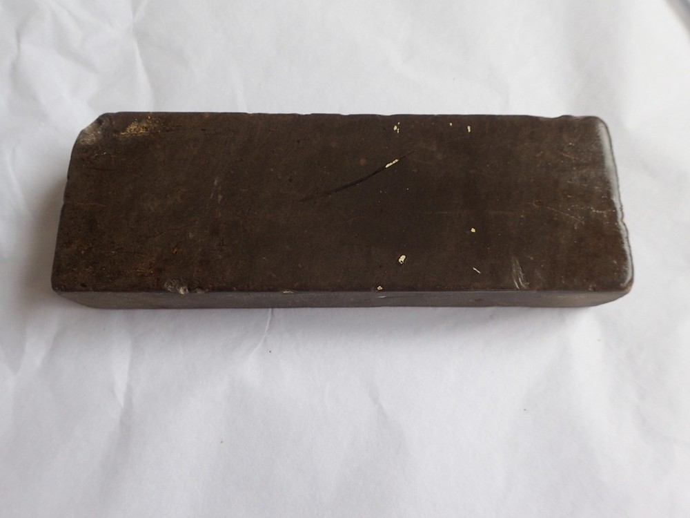 Natural sharpening stone / Whetstone