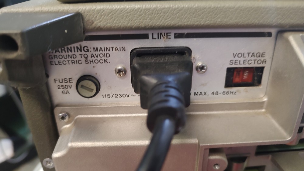 HP Hewlett Packard 1630 A Logic Analyzer- Working
