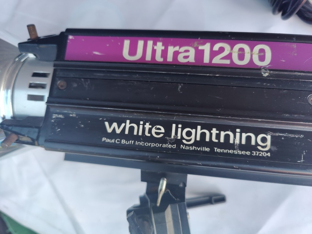 Paul C Buff!White Lightning Ultra 1200