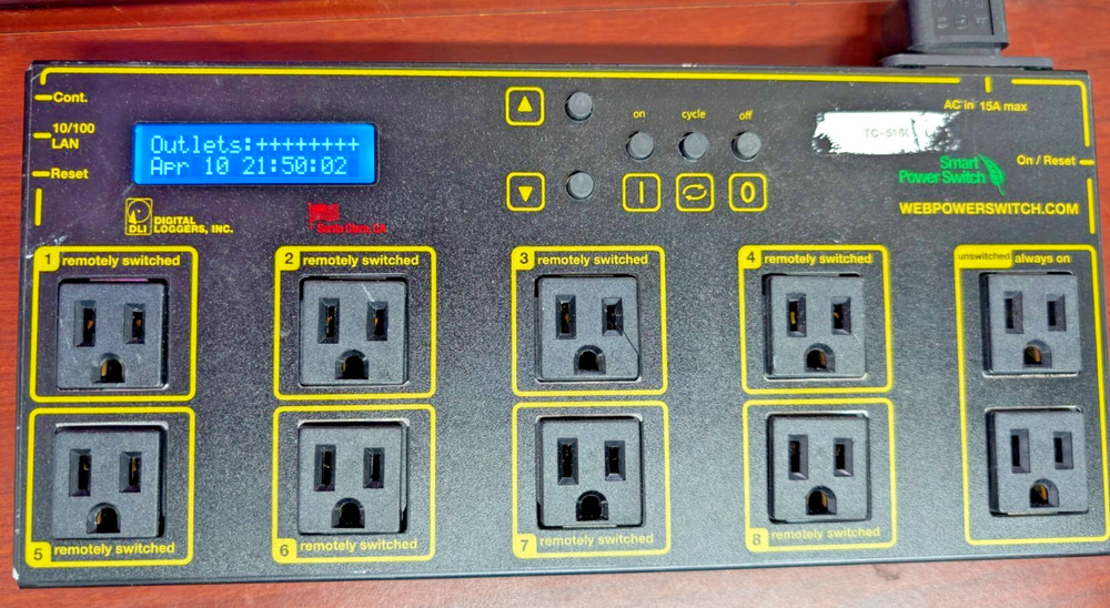 Digital Loggers Web Power Switch Pro Model - No Cable - Untested