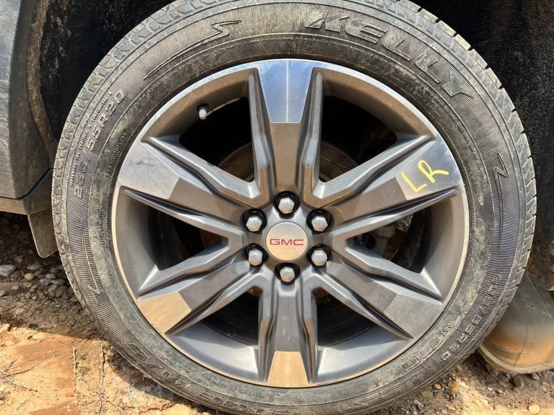 Stabilizer Bar Front Fits 17-24 XT5 104596497