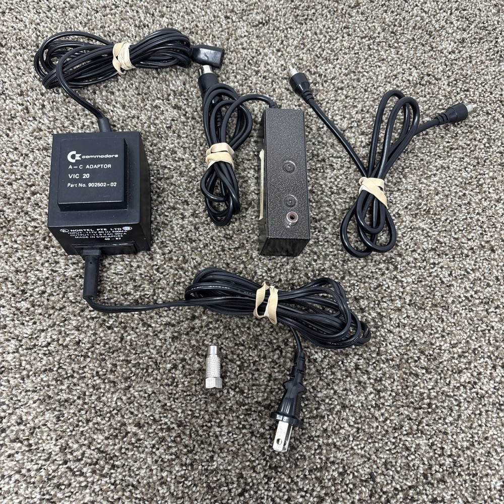 Commodore VIC-20 Vintage Computer System Tested With Original Box W All Cables