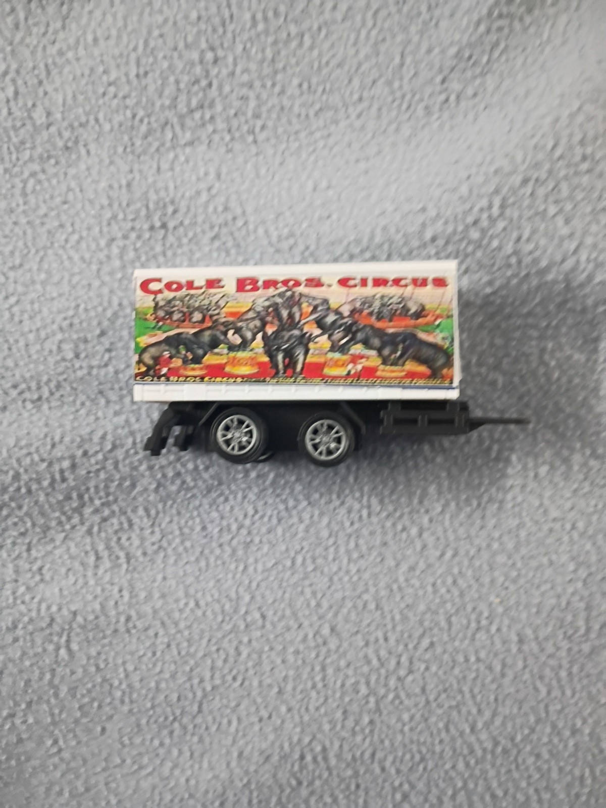 5 Different HO Scale Circus Wagons