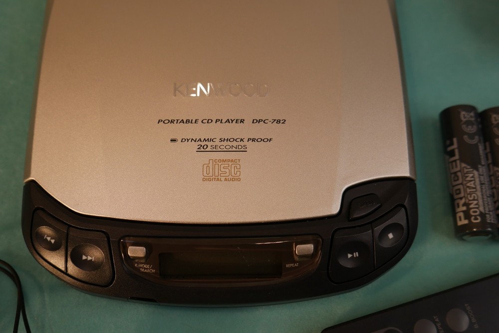 Kenwood DPC-782 :: Minty Discman with IR Remote