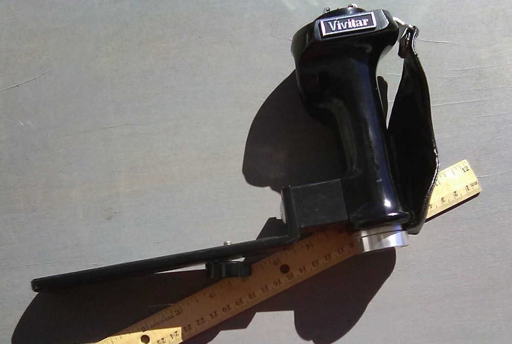 VIVITAR LEFT HAND FLASH HOLDER, RAIL & STRAP, PISTOL GRIP BRACKET (L12)