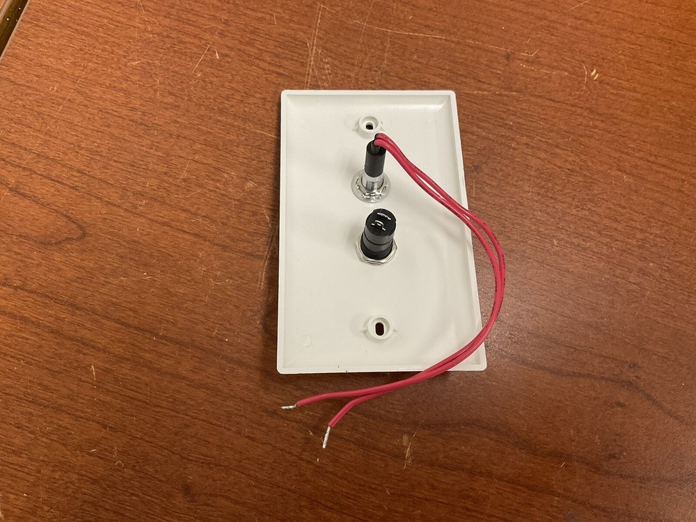 Dual-Lite Sprts Remote Test Switch,With Indicator Light