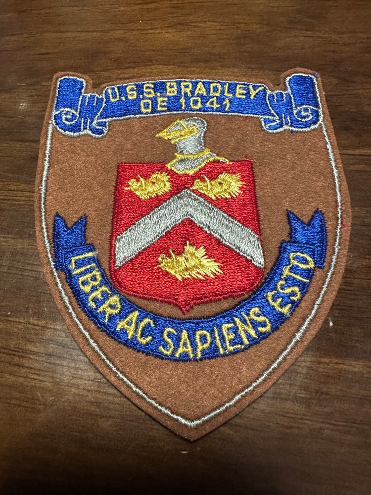Vintage US Navy USS Bradley DE-1041 Ship Patch