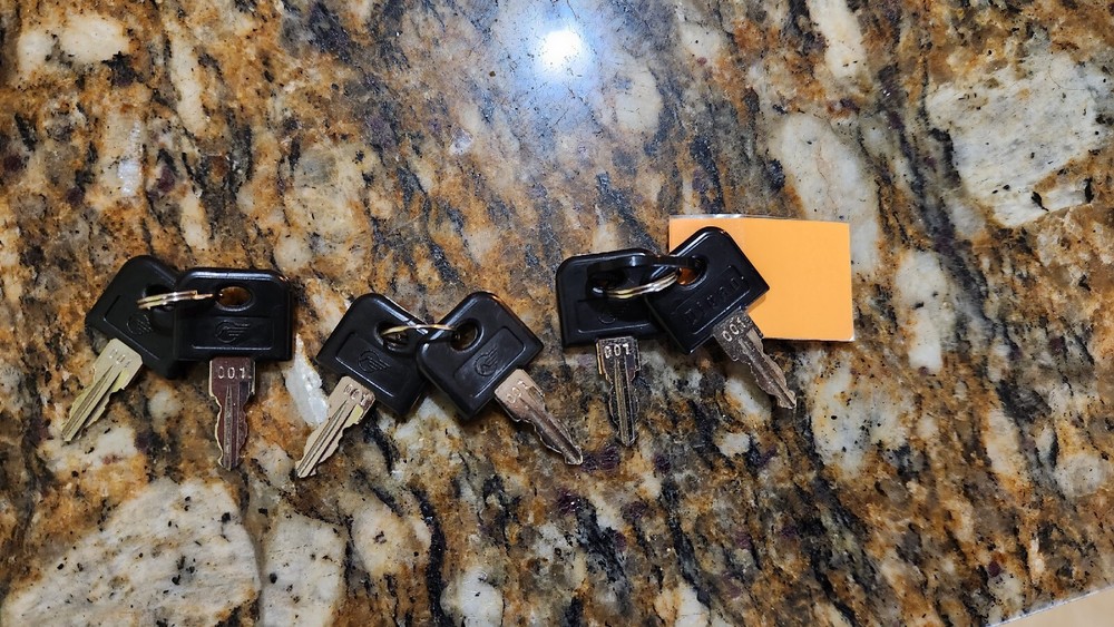 7 Fully Functional black Candy Vending Machines with 6 keys 